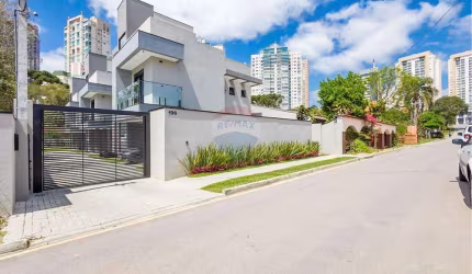 Sobrado tríplex novo à venda em condomínio fechado, com 3 suítes, no Mossunguê/Ecoville, em Curitiba/PR, por R$ 1.280.000,00