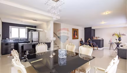 Casa à venda com 263m² de área privativa, 3 quartos, e 2 vagas de garagem no Mossunguê/Ecoville – Curitiba/PR por R$1.620.000,00.