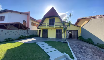 Casa para Venda em Itanhaém, Cibratel 2, 4 dormitórios, 1 suíte, 3 banheiros, 5 vagas