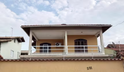 Casa para Venda em Itanhaém, Jardim comendador, 4 dormitórios, 2 banheiros, 6 vagas