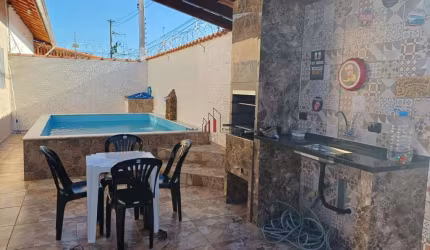 Casa para Venda em Itanhaém, Jardim Califórnia, 2 dormitórios, 1 suíte, 1 banheiro, 3 vagas