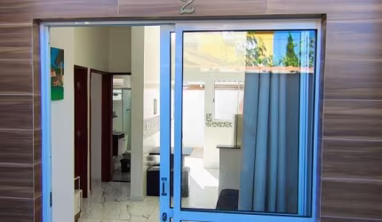 Casa em condomínio com piscina no bairro Cibratel 2