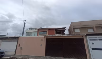Casa estilo sobrado no bairro Cibratel II em Itanhaém, no litoral sul de São Paulo
