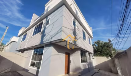 Casa Triplex com 3 dormitórios à venda, 145 m² por R$ 630.000 - Costazul - Rio das Ostras/RJ