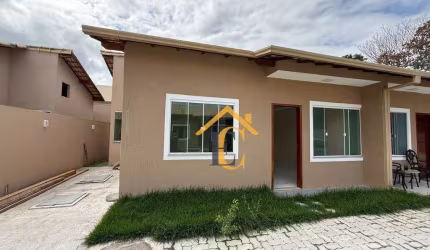 Casa com 2 dormitórios à venda, 70 m² por R$ 300.000,00 - Chácara Mariléa - Rio das Ostras/RJ