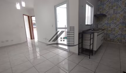 Descubra seu novo lar em Vila Linda, Santo André! Apartamento de 50m² com 2 dormitórios, por R$320.000 ou R$2.000 de locação.