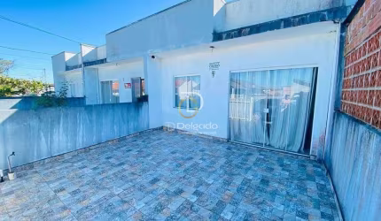Casa com edicula e 2 quartos matinhos