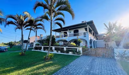 Sobrado frente mar Canoas