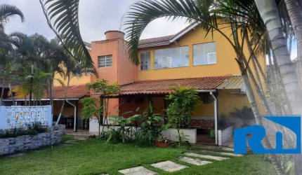 Pousada à Venda no Bairro Massaguaçu  Próxima à Praia da Cocanha