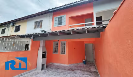 SOBRADO | 02 DORMITÓRIOS | PORTO NOVO