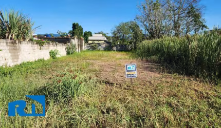 Terreno com 360m², em Caraguatatuba