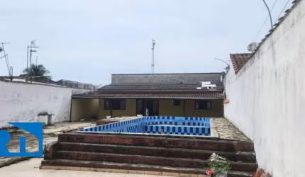 CASA EM LOTE DE 490m A VENDA EM CARAGUATATUBA