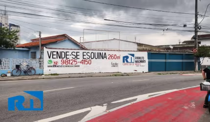 Esquina Comercial para Venda em Caraguatatuba
