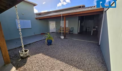 Casa à venda no bairro Sumaré – Caraguatatuba/SP