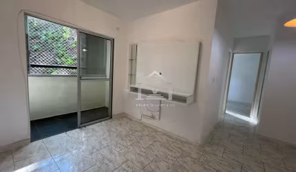 Lindo apartamento de 2 dormitórios bem localizado e com condomínio equipado.