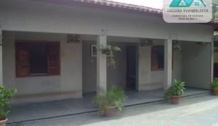 Casa alto padrão à venda no bairro Massaguaçu - Caraguatatuba/SP