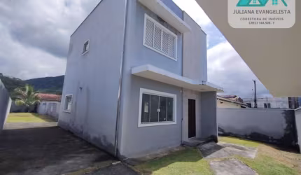 Sobrado à venda no bairro Jardim Gaivotas - Caraguatatuba/SP