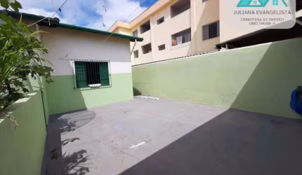 Casa à venda no bairro Jardim Rony - Guaratinguetá/SP