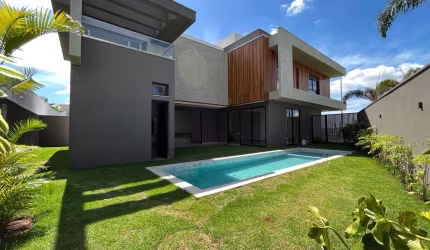 CASA ALTO PADRÃO NO CONDOMÍNIO JARDIM VERSAILLES