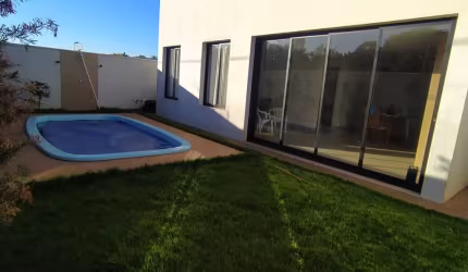 Maravilhosa casa no condomínio Varanda Sul
