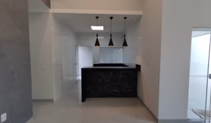 Linda casa no Bairro Novo Mundo pronta pra morar