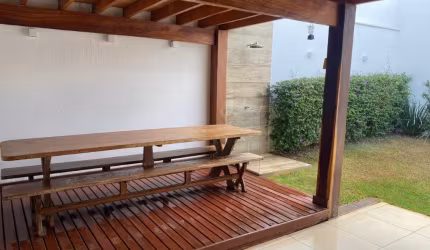 CASA EXTRAMAMENTE BEM LOCALIZADA NO BAIRRO CIDADE JARDIM
