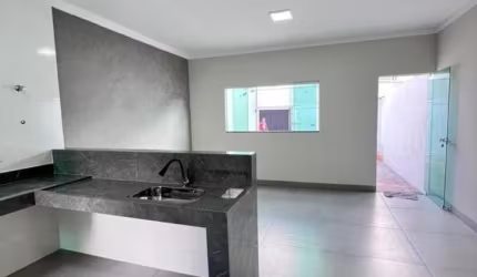 Excelente casa nova no Bairro Shopping Park