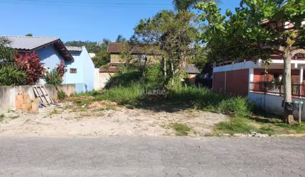Terreno no Bairro do José Amândio em Bombinhas