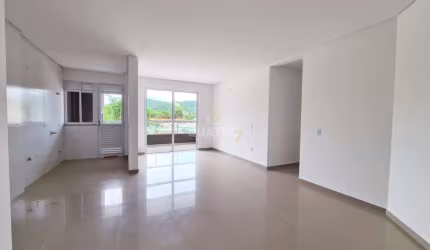 Apartamento Três Dormitórios Novo