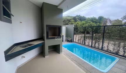 Sobrado novo a 100m do Mar!