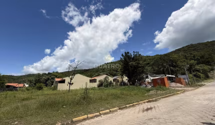 Terreno em Zimbros