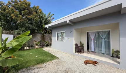 Casa 3 dormitórios à venda Bombas Bombinhas/SC