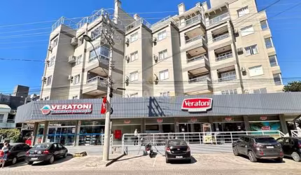 Apartamento dois dormitórios no Centro de Bombinhas