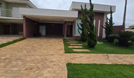 Casa com 3 quartos para alugar na Avenida Professora Maria de Cresci Leopoldino, 555, Condomínio Residencial Montreal, São Carlos, 250 m2 por R$ 6.107