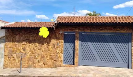 Linda casa no Jd Ricetti
