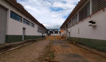 Quatro Galpões! 6.000 m de construção!
