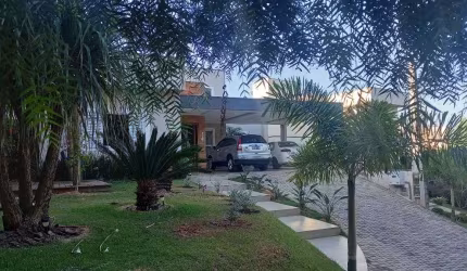 TÉRREA...TRÊS SUÍTES !!