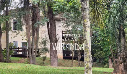 DUAS CASAS ESPETACULARES...!