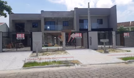 Sobrado com piscina para venda em Guaratuba PR