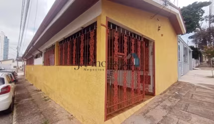 CASA COM 03 DORMITÓRIOS NO BAIRRO ANHANGABAÚ - JUNDIAÍ/SP - REF. 19586