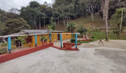 Vende-se um lindo Sitio com 50 mil M² Pinheiral RJ.