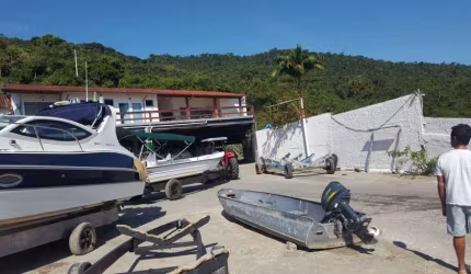 Vende-se Posto de Gassolina Marine com 3.500 em Paraty RJ