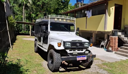 2 CASAS A VENDA NO CORISQUINHO PARATY RJ.