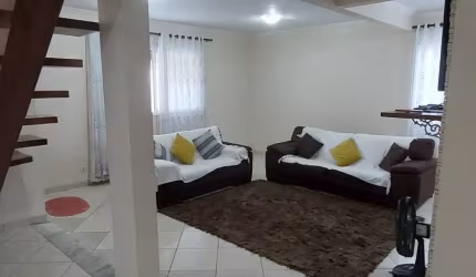 LINDA CASA NO BAIRRO JABAQUARA PARATY RJ.