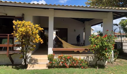 Casa para Venda em Lauro de Freitas, Vilas do Atlântico, 3 dormitórios, 1 suíte, 4 banheiros, 5 vagas