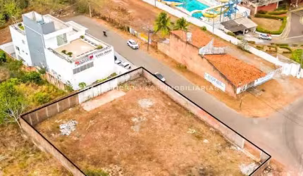 Vendo terreno de esquina próximo da praia litorânea e holandeses