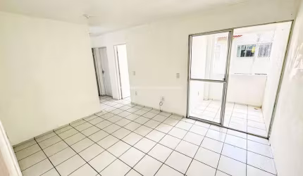 Vendo um apartamento de 2 quartos na Vila Vicente Fialho - Andréia Condomínio Residencial