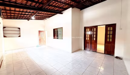 Vendo casa de 3 quartos no Cohatrac