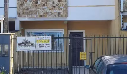 Casa com 3 quartos à venda na Rua Apiácas, 14, Jardim Guaraituba, Paranaguá por R$ 480.000