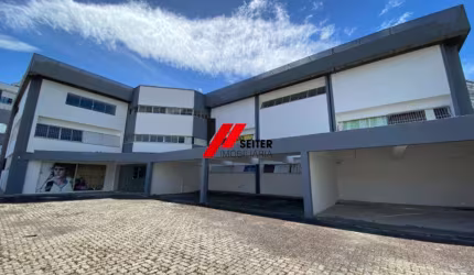 Loja comercial para alugar 1900m²